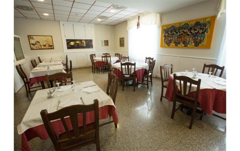 Hotel Vazzana Volpiano Buitenkant foto